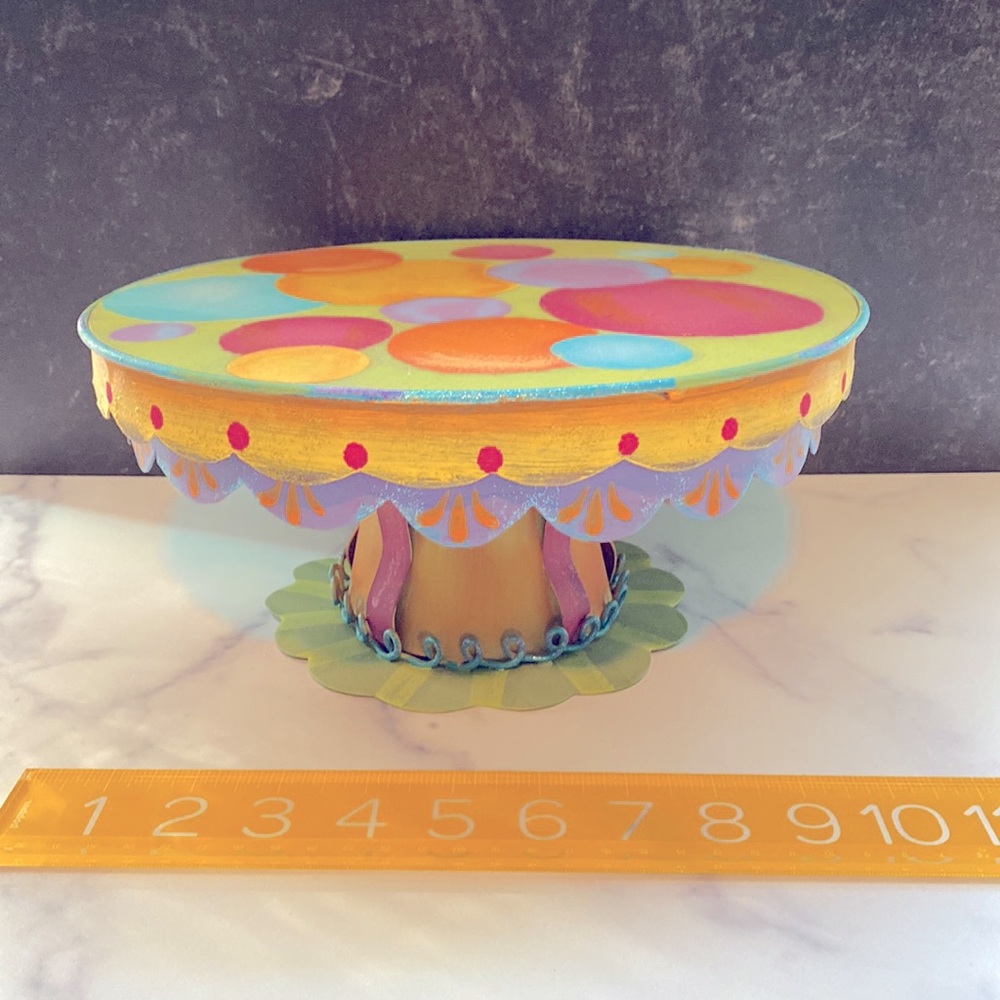 Metal Birthday Cake Stand Table Decor Round Top?